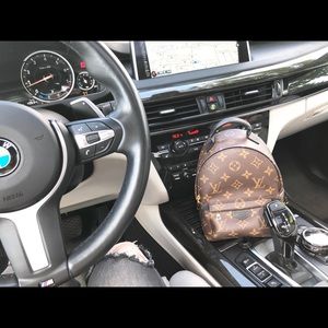 Meet your Posher, Daisy